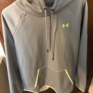 Long sleeve under armor sweatshirt